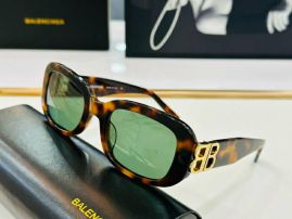 Picture of Balenciga Sunglasses _SKUfw56969080fw